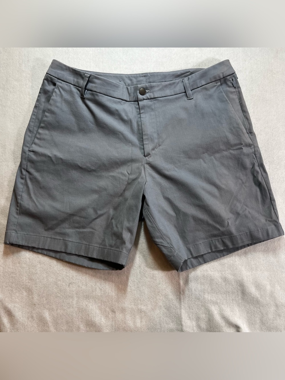 lululemon athletica Men's Slate Gray Flat Front Shorts